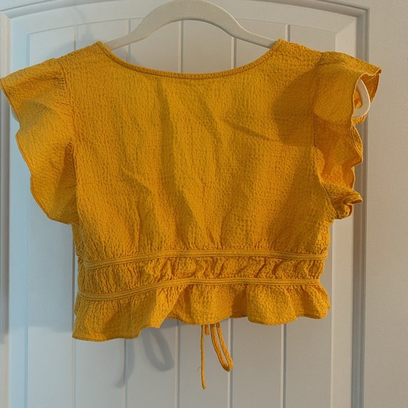 Tie Front Blouse - Picture 3 of 3